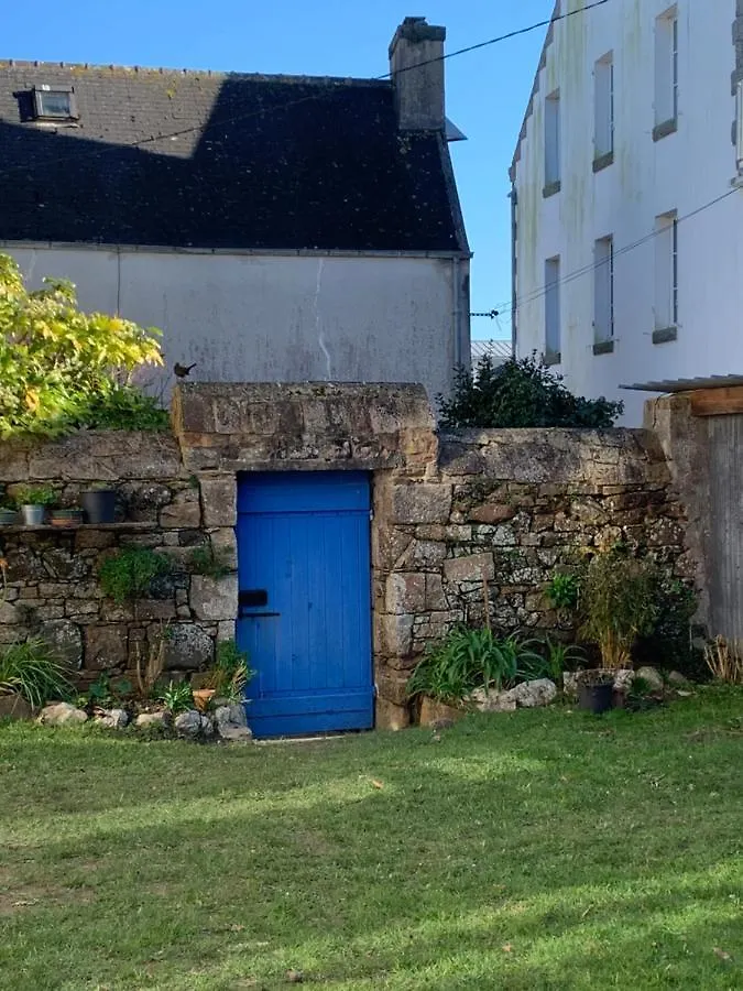 Les Chambres De Sainte Barbe Плугану Гостевой дом